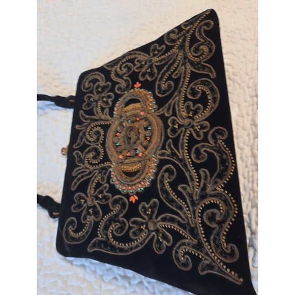Vintage SOURE Bag, New York 1950's Velvet Embroidered and Beaded - Picture 3 of 13